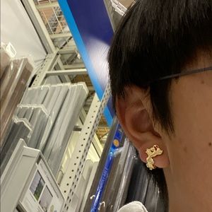 Meet your Posher, Johnny